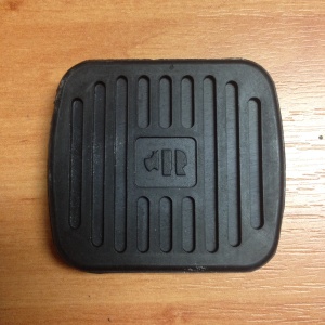 Tatra 600 - Rubber pedal cover